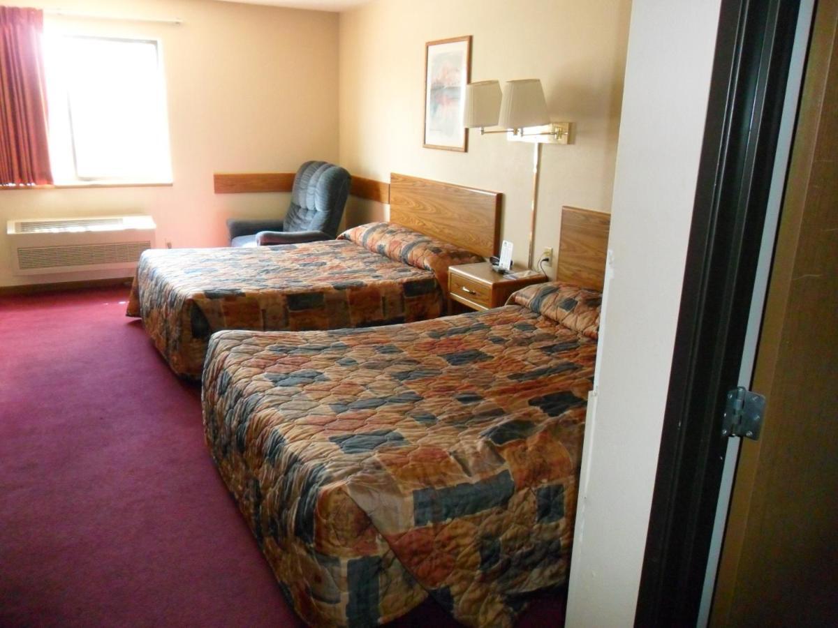 Super 8 By Wyndham Chadron Ne Hotel Exterior photo